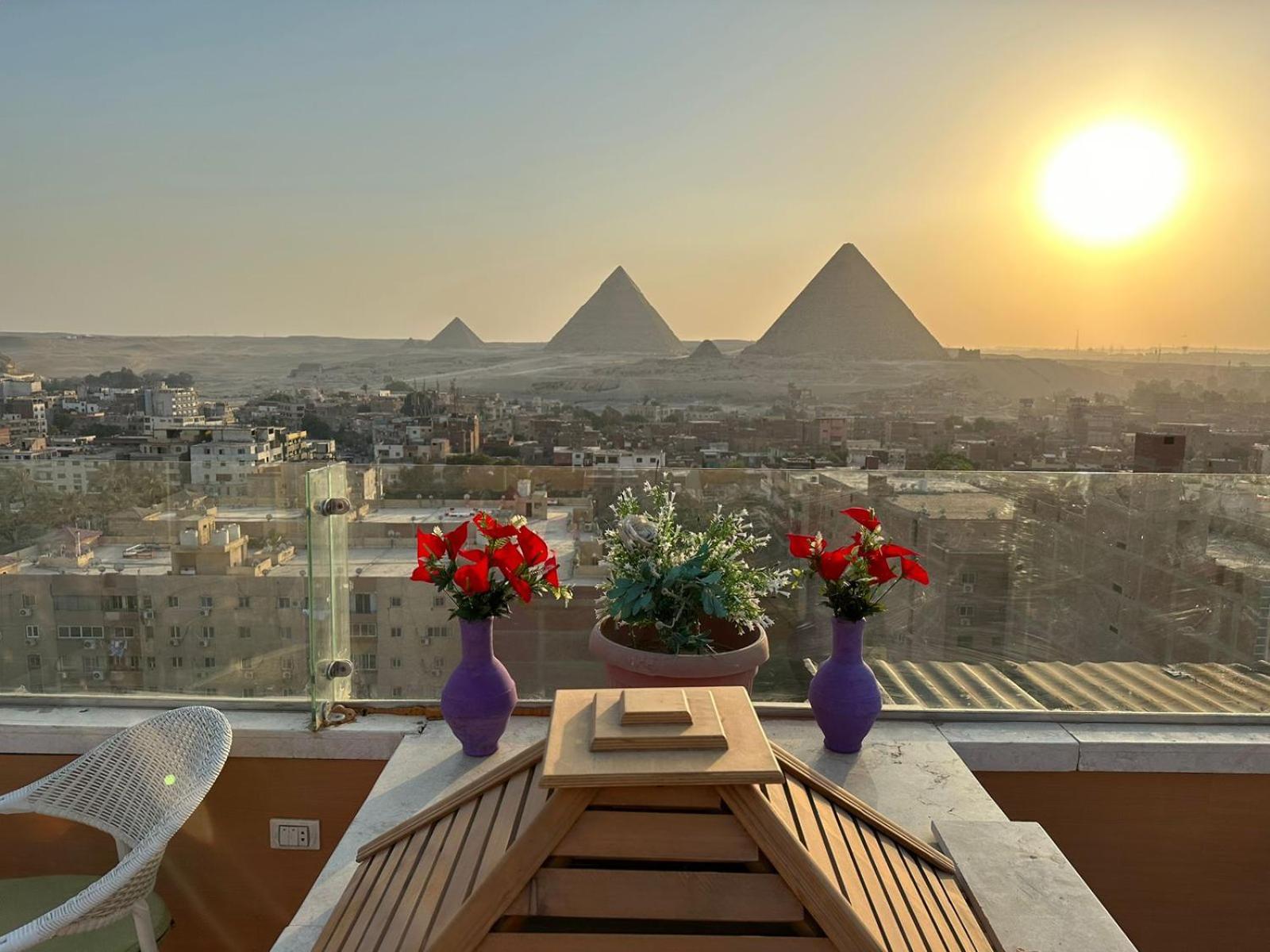 Full Pyramids View Apartment With Balcony For 8 P Kafrat al Jabal Экстерьер фото